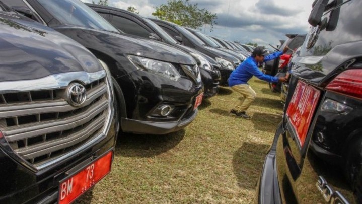 Menpan RB Keluarkan Aturan Larangan Gunakan Mobil Dinas untuk Mudik Menpan RB Keluarkan Aturan Larangan Gunakan Mobil Dinas untuk Mudik