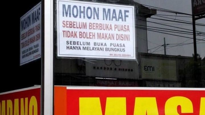 Satpol PP Padang Tegur 10 Pemilik Rumah Makan Langgar Aturan Jam Buka Satpol PP Padang Tegur 10 Pemilik Rumah Makan Langgar Aturan Jam Buka