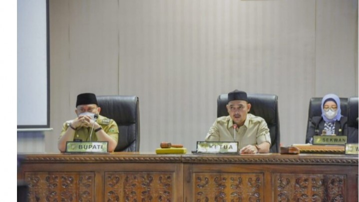 Bupati Catur Beberkan Pemasukan Kabupaten Kampar dalam LKPJ