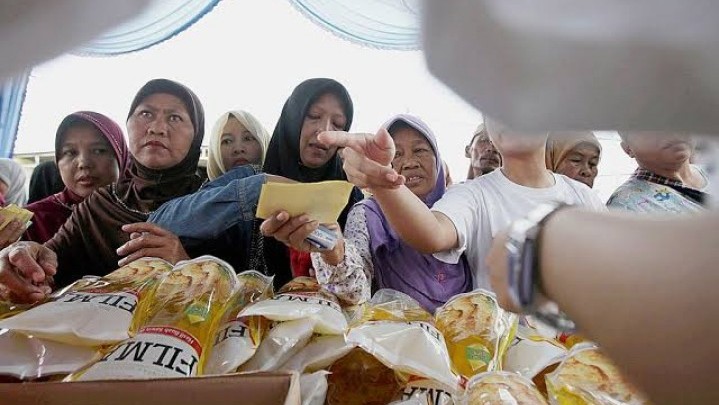 Tanggulangi Gejolak Harga Sembako, Disperindag Riau Gelar Pasar Murah di Pekanbaru Tanggulangi Gejolak Harga Sembako, Disperindag Riau Gelar Pasar Murah di Pekanbaru
