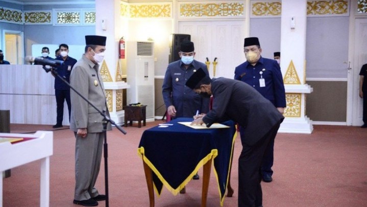 Pesan Khusus Bagi Djoko Edy Imhar Jabat Kadis PMD Dukcapil Riau Pesan Khusus Bagi Djoko Edy Imhar Jabat Kadis PMD Dukcapil Riau