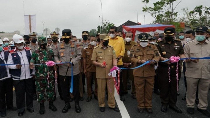 Hari Ini Operasional Tol Pekanbaru-Bangkinang Resmi Dibuka Hari Ini Operasional Tol Pekanbaru-Bangkinang Resmi Dibuka