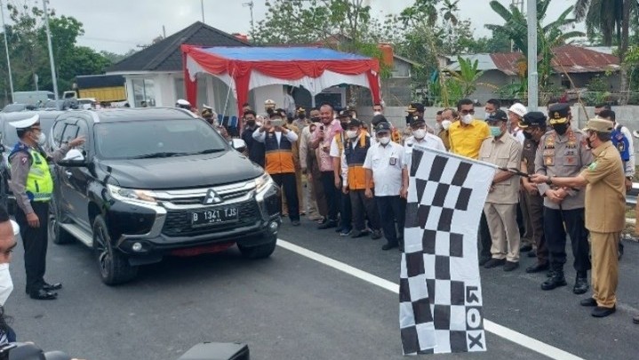 Tol Pekanbaru-Bangkinang Resmi Dibuka, Gubri: Silahkan Dilewati Tanpa Biaya, Tapi Tetap Pakai Kartu Elektronik Tol Pekanbaru-Bangkinang Resmi Dibuka, Gubri: Silahkan Dilewati Tanpa Biaya, Tapi Tetap Pakai Kartu Elektronik
