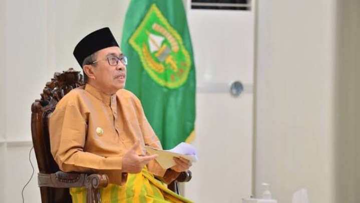 Gubri Mengaku Tidak Menyangka Riau Ditetapkan Sebagai Zona Ekonomi Syariah Gubri Mengaku Tidak Menyangka Riau Ditetapkan Sebagai Zona Ekonomi Syariah