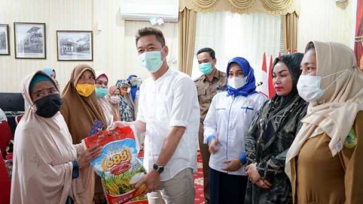 Program IAI Rohil Berbagi untuk Dhuafa