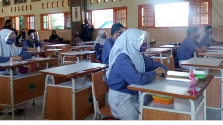 Kadisdik Riau: Perpanjangan Libur Sekolah Hanya untuk Jabodetabek dan Jawa Kadisdik Riau: Perpanjangan Libur Sekolah Hanya untuk Jabodetabek dan Jawa
