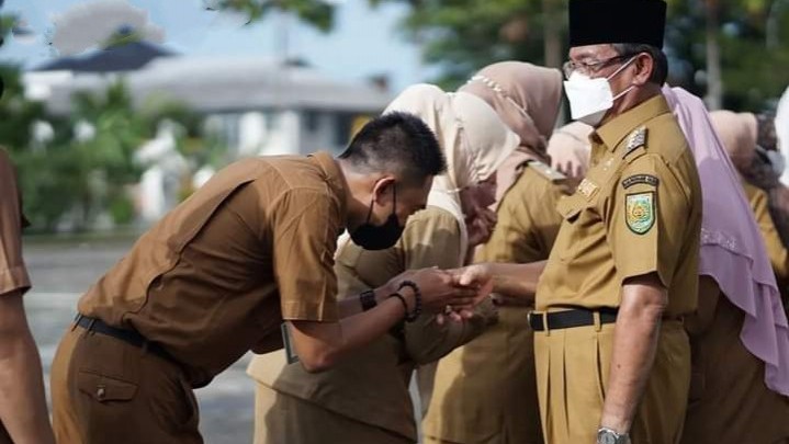 Kedisiplinan dan Kinerja Ditekankan Bupati HM Wardan pada ASN Usai Libur Panjang Kedisiplinan dan Kinerja Ditekankan Bupati HM Wardan pada ASN Usai Libur Panjang