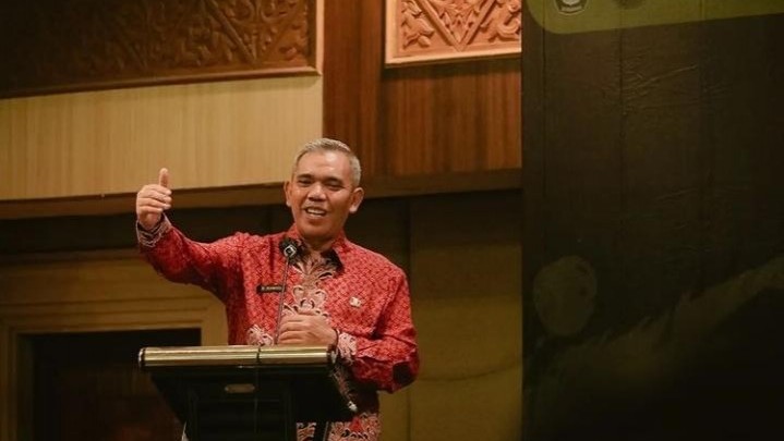 Peringatan Hardiknas, Berikut Guru hingga Tokoh di Riau Penerima Penghargaan Peringatan Hardiknas, Berikut Guru hingga Tokoh di Riau Penerima Penghargaan