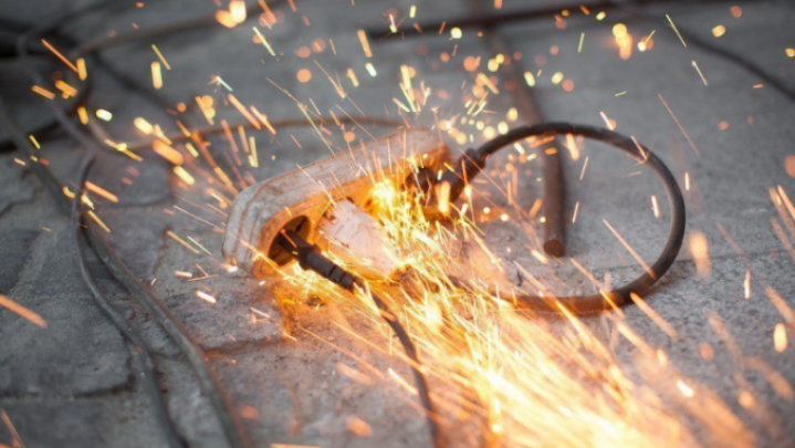 Warga Tanjung Ayun Sakti Tanjungpinang Dihebohkan Suara Ledakan Warga Tanjung Ayun Sakti Tanjungpinang Dihebohkan Suara Ledakan