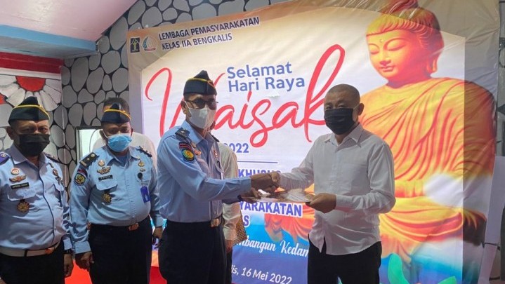 Sebanyak 76 Narapidana di Riau Dapat Remisi Hari Raya Waisak