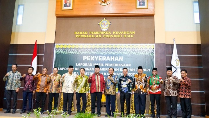 Pemkab Rohil Raih Opini WTP dari BPK RI Pemkab Rohil Raih Opini WTP dari BPK RI