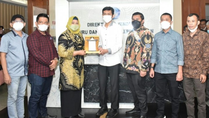 Disdik Bengkalis Langsung Jumpai Pihak Kemendikbud Bahas Masalah PPPK