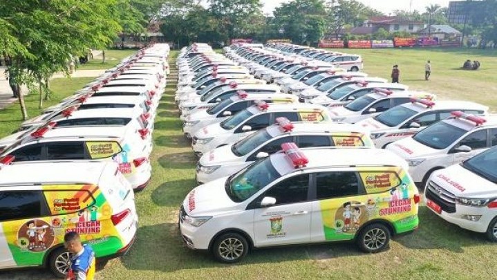 Pemberian Ambulans Terbanyak, Pemkab Kampar Dapat Penghargaan MURI