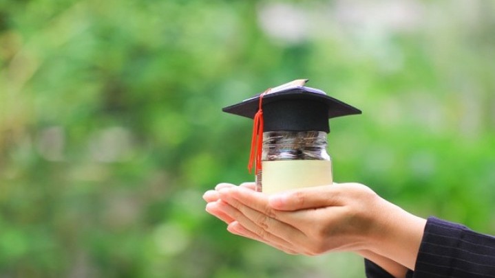 Mahasiswa Riau Tahun Lalu Dapat Beasiswa Pemprov Capai Rp 88 Miliar Mahasiswa Riau Tahun Lalu Dapat Beasiswa Pemprov Capai Rp 88 Miliar