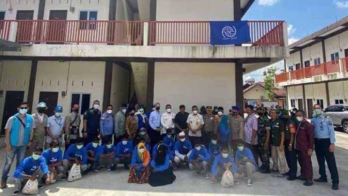 Setelah Ada yang Kabur, Belasan CCTV Dipasang di Tempat Penampungan Pengungsi Rohingya Setelah Ada yang Kabur, Belasan CCTV Dipasang di Tempat Penampungan Pengungsi Rohingya