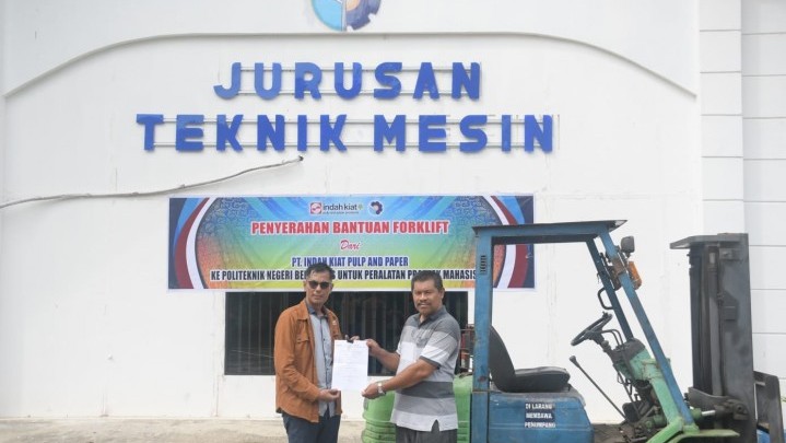 Politeknik Bengkalis Terima Hibah Forklip untuk Praktek Mahasiswa Politeknik Bengkalis Terima Hibah Forklip untuk Praktek Mahasiswa