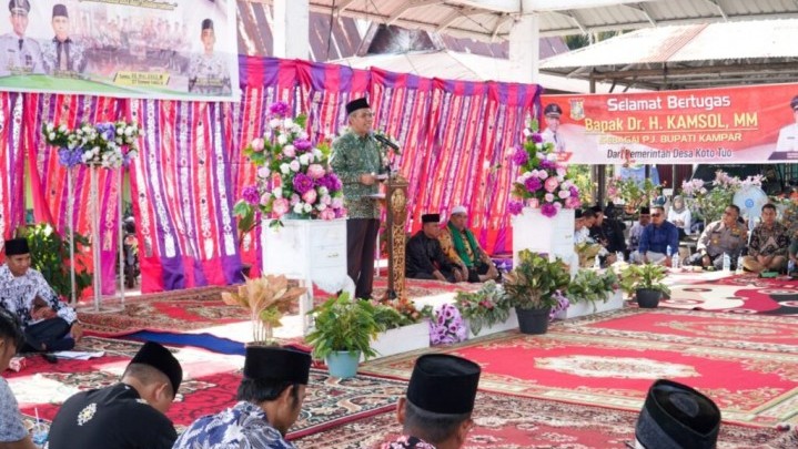 Pj Bupati Kampar Mengaku Prihatin Penghasilan Guru Honor Pj Bupati Kampar Mengaku Prihatin Penghasilan Guru Honor
