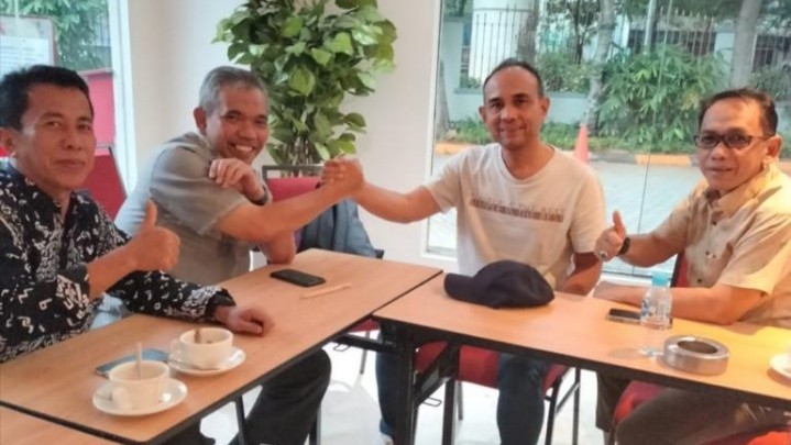 Dr. Kamsol Targetkan Pabrik Ikan ICS di Koto Perambahan Segera Beroperasi Kembali Dr. Kamsol Targetkan Pabrik Ikan ICS di Koto Perambahan Segera Beroperasi Kembali