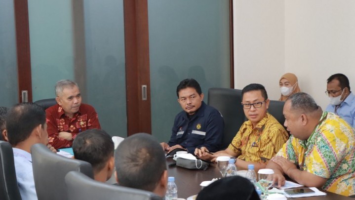 Dikunjungi BP Migas dan PHR, Dr. Kamsol Ingatkan Badan Usaha Bersinergi dengan Pemerintah Daerah Dikunjungi BP Migas dan PHR, Dr. Kamsol Ingatkan Badan Usaha Bersinergi dengan Pemerintah Daerah