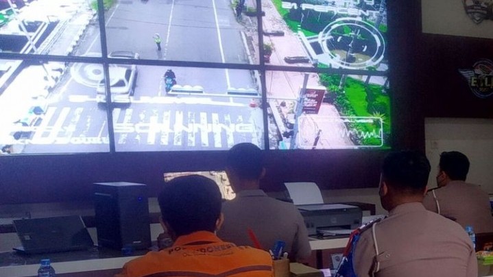 Dua Pekan Operasi Patuh Jaya, Utamakan Penilangan Secara ETLE Dua Pekan Operasi Patuh Jaya, Utamakan Penilangan Secara ETLE