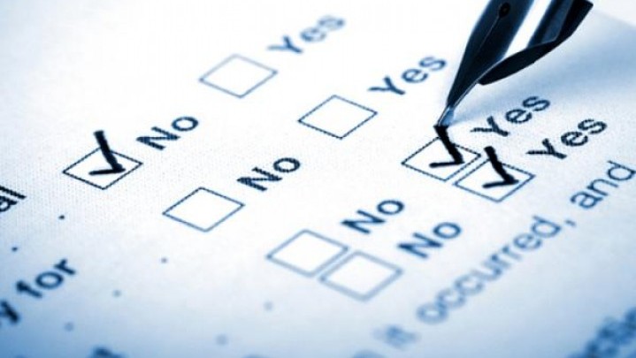 Aktivis: Di Indonesia Menjamur Lembaga Survei Antek Oligarki Aktivis: Di Indonesia Menjamur Lembaga Survei Antek Oligarki