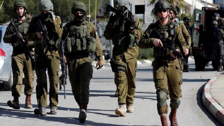 Zionis Israel Tembak Mati 3 Warga Palestina dalam Mobil Zionis Israel Tembak Mati 3 Warga Palestina dalam Mobil