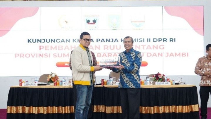 Gubri Minta Diprioritaskan 18 Ribu Tenaga Honor di Pemprov Riau Menjadi CPNS atau PPPK