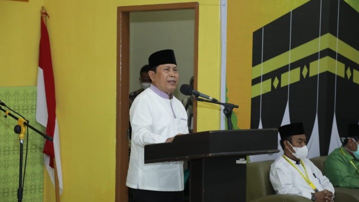 Bupati Sukiman Lepas Ratusan JCH Rohul Bupati Sukiman Lepas Ratusan JCH Rohul