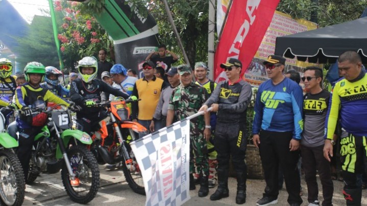 Peringatan Hari Bhayangkara Dimeriahkan Rider Bhayangkara Adventure Rohul Peringatan Hari Bhayangkara Dimeriahkan Rider Bhayangkara Adventure Rohul