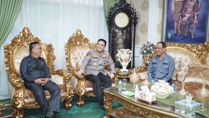 Inhil Dikunjungi Kapolda, Bupati Wardan: Selamat Datang di Kabupaten Simbol Keanekaragaman Inhil Dikunjungi Kapolda, Bupati Wardan: Selamat Datang di Kabupaten Simbol Keanekaragaman