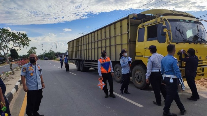 Dishub se Sumatera Jalin Kerja Sama Khusus Tangani Kendaraan ODOL Dishub se Sumatera Jalin Kerja Sama Khusus Tangani Kendaraan ODOL