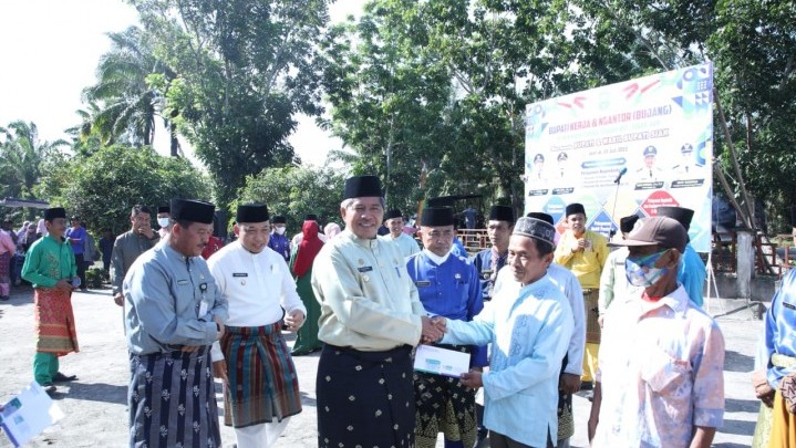 Bujang Kampung di Sungai Tengah Sabak Auh, Bupati Siak Gesa Pelayanan