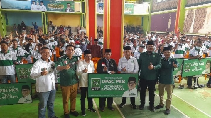 Ada Kepercayaan pada Dani Nursalam Pimpin Inhil Periode Selanjutnya Ada Kepercayaan pada Dani Nursalam Pimpin Inhil Periode Selanjutnya