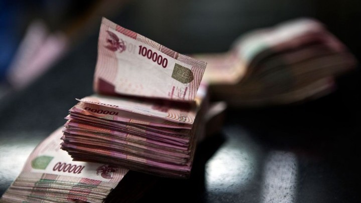 Bayar Gaji ke 13 ASN Pemprov Riau, Uang Rakyat Tersedot Rp 130 Miliar Bayar Gaji ke 13 ASN Pemprov Riau, Uang Rakyat Tersedot Rp 130 Miliar