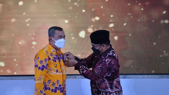 Dinilai Peduli KB, Gubri Syamsuar Raih Penghargaan MKK Tahun 2022