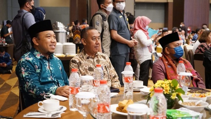 Wabup Husni Merza Targetkan Angka Penurunan Stunting di Siak 13,79 % Wabup Husni Merza Targetkan Angka Penurunan Stunting di Siak 13,79 %