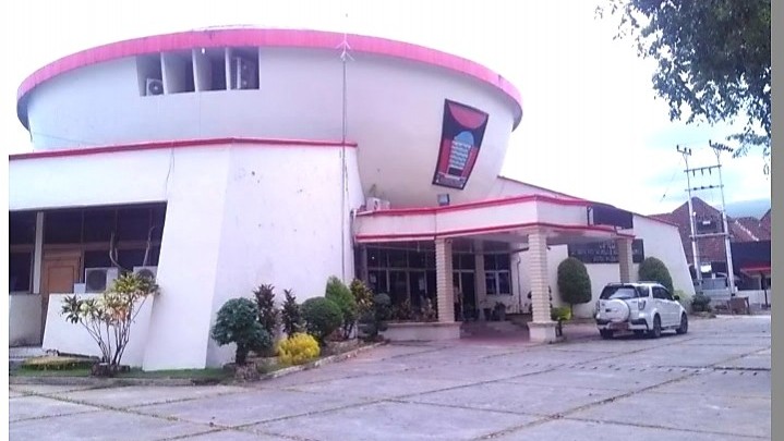 DPP Partai Demokrat Copot Ilham Maulana dari Jabatan Wakil Ketua DPRD Padang DPP Partai Demokrat Copot Ilham Maulana dari Jabatan Wakil Ketua DPRD Padang