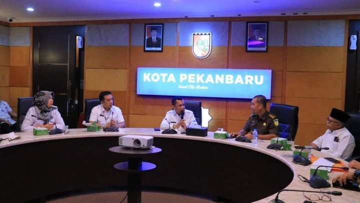 Pemko Bentuk Tim Khusus Satukan Kepengurusan LAM Pekanbaru Pemko Bentuk Tim Khusus Satukan Kepengurusan LAM Pekanbaru