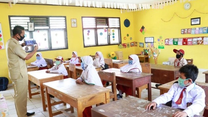 Tatap Muka 100 Persen Diterapkan Sekolah di Kuansing pada Tahun Ajaran Baru Tatap Muka 100 Persen Diterapkan Sekolah di Kuansing pada Tahun Ajaran Baru