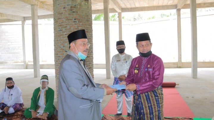 Pemprov Riau Bantu 1 Desa 1 Guru Hafiz Pemprov Riau Bantu 1 Desa 1 Guru Hafiz