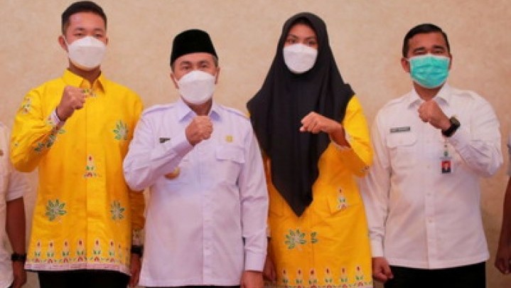 Muhammad Farrel Althaf Yudawa dan Dea Sumardi Wakili Riau Sebagai Paskibraka di Istana Merdeka Muhammad Farrel Althaf Yudawa dan Dea Sumardi Wakili Riau Sebagai Paskibraka di Istana Merdeka