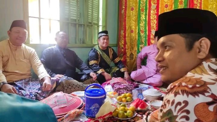 Anggota DPRD Riau Nurzafri Pulang Bainduok ke Persukuan Domo Kampa: Ini Harapan Anak Kemanakan Anggota DPRD Riau Nurzafri Pulang Bainduok ke Persukuan Domo Kampa: Ini Harapan Anak Kemanakan