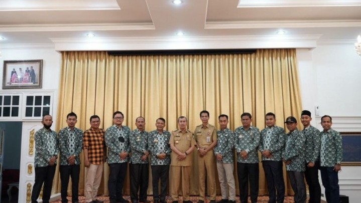 Aparatur Desa se Riau akan Bahas Bankeu Khusus Pemprov Aparatur Desa se Riau akan Bahas Bankeu Khusus Pemprov