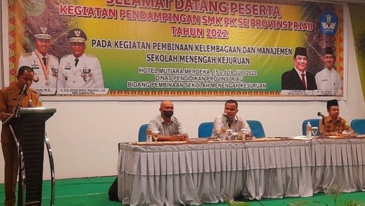 10 Modul Bahan Ajar SMK PK Berhasil Dihasilkan Disdik Riau 10 Modul Bahan Ajar SMK PK Berhasil Dihasilkan Disdik Riau