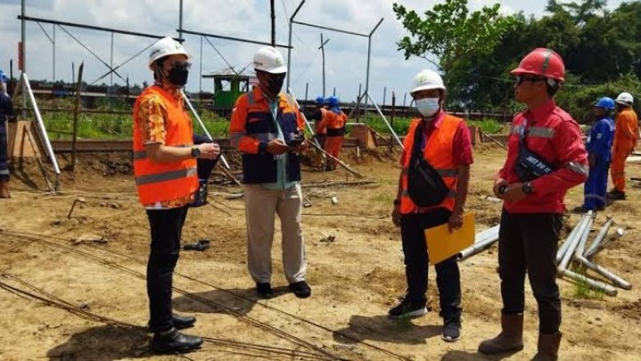 Dengan Investasi Rp 44 Triliun, Gubri Syamsuar Klaim Serap 19 Ribu Tenaga Kerja