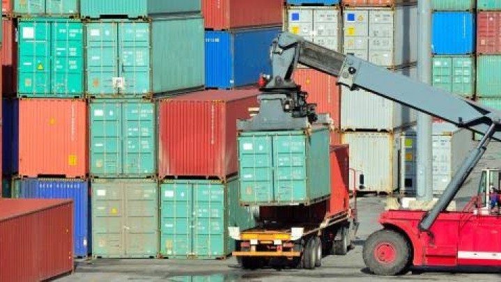 Sebulan Terakhir Impor Riau Naik 44,77 Sebulan Terakhir Impor Riau Naik 44,77