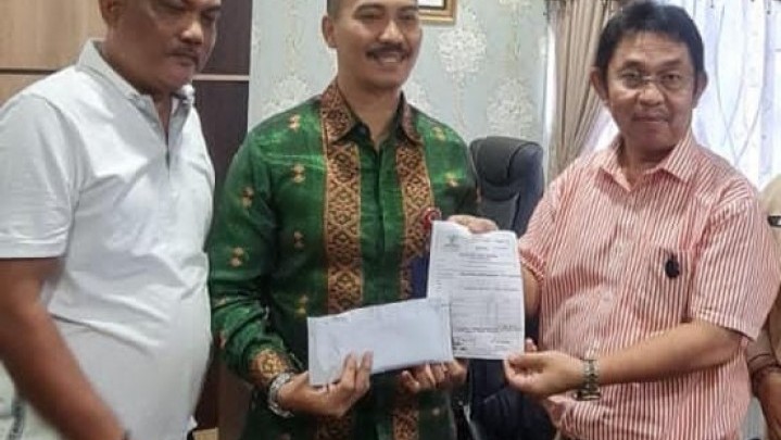 Meski Tidak Diwajibkan, Segini Zakat Pegawai yang Berhasil Dikumpulkan di Dishub Pekanbaru Meski Tidak Diwajibkan, Segini Zakat Pegawai yang Berhasil Dikumpulkan di Dishub Pekanbaru