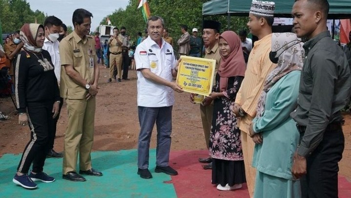 Pemprov Riau Terus Berupaya Kurangi Status Desa Tertinggal Pemprov Riau Terus Berupaya Kurangi Status Desa Tertinggal