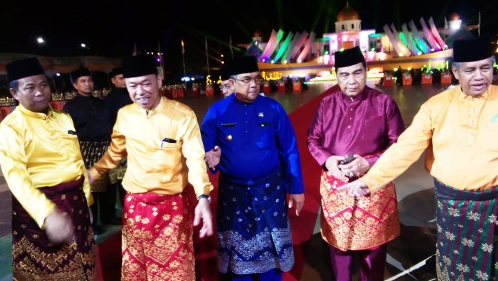 Kesuksesan Penyelenggaraan MTQ Riau di Rohil Dipuji Wagubri Kesuksesan Penyelenggaraan MTQ Riau di Rohil Dipuji Wagubri