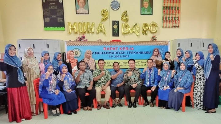 Kondusif, SMP Muhammadiyah 1 Pekanbaru Sukses Raker TP. 2022/2023 Kondusif, SMP Muhammadiyah 1 Pekanbaru Sukses Raker TP. 2022/2023